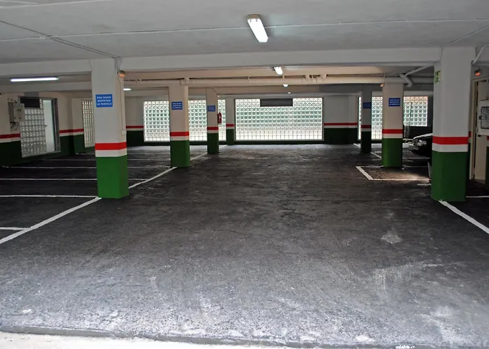 - Adults Only מלון