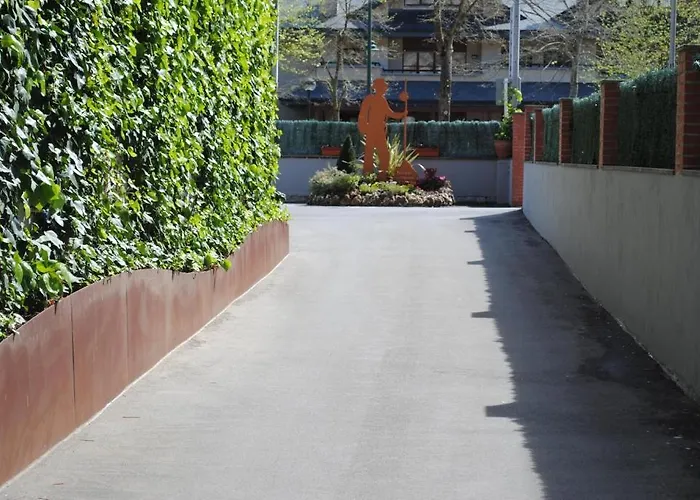 - Adults Only מלון 3*