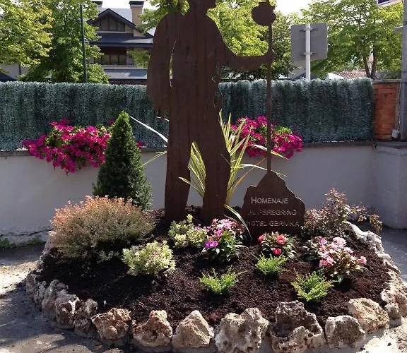 מלון - Adults Only 3*